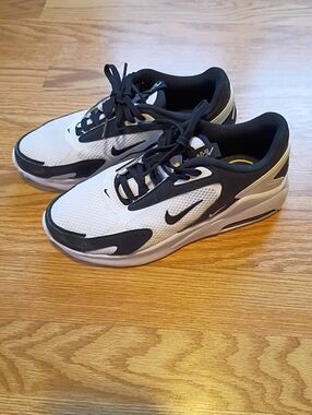 Nike Air Max Bolt 8.5